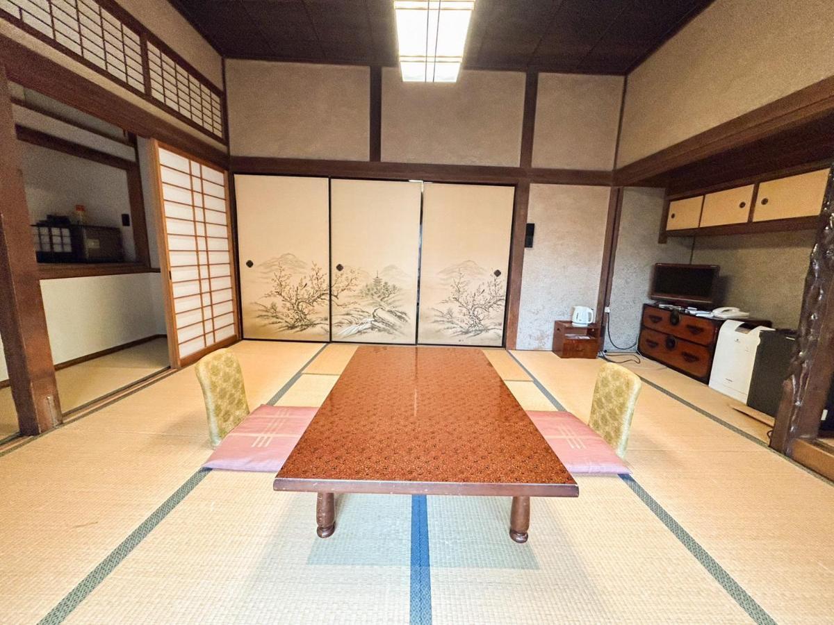Sangai Ryokan Gotsu Extérieur photo